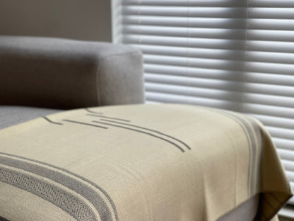 Equinoccio Throw - Cedar Brown